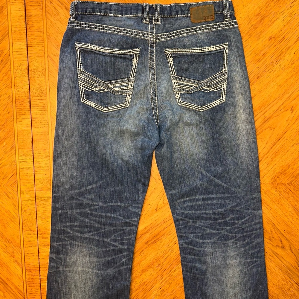 BKE Tyler Jeans Mens Size 34S (34x28) Blue Distressed Denim Whiskers